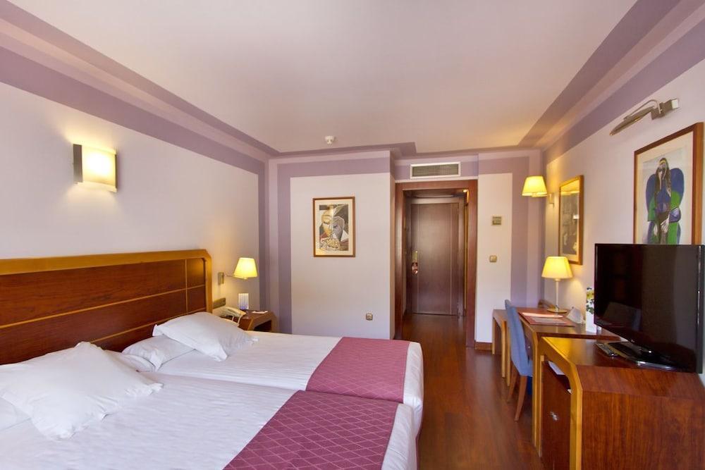 Hotel Ms Maestranza Malaga Ngoại thất bức ảnh