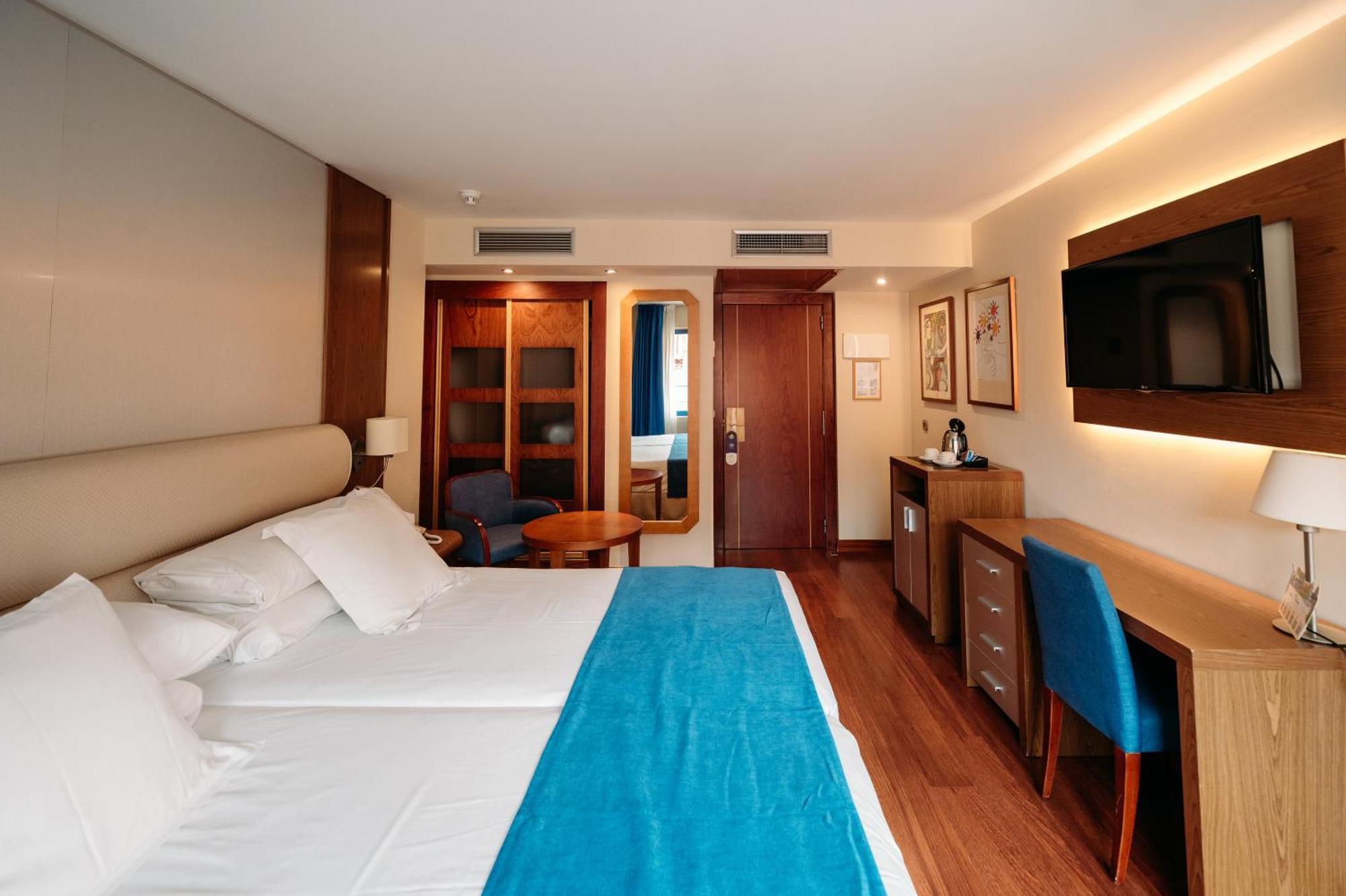 Hotel Ms Maestranza Malaga Ngoại thất bức ảnh